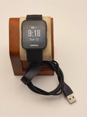 Garmin Forerunner 35, Tested, Excellent, Charger Included, Black, Fitness